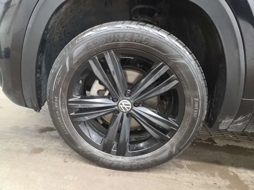 VW Atlas HIGHLINE 2023