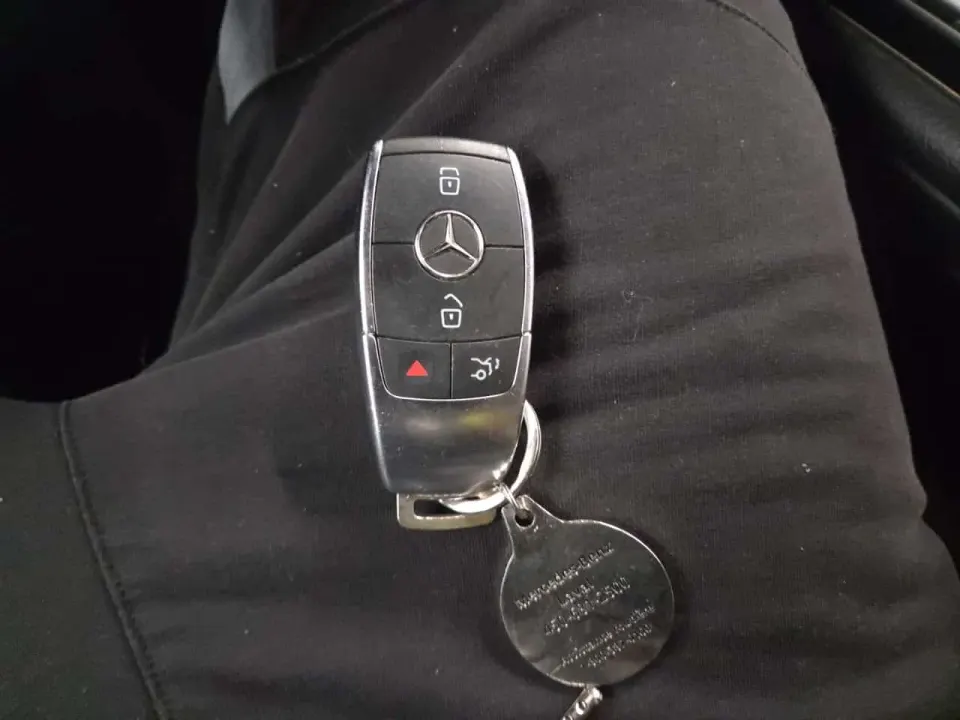 Mercedes-Benz GLC 300 2022