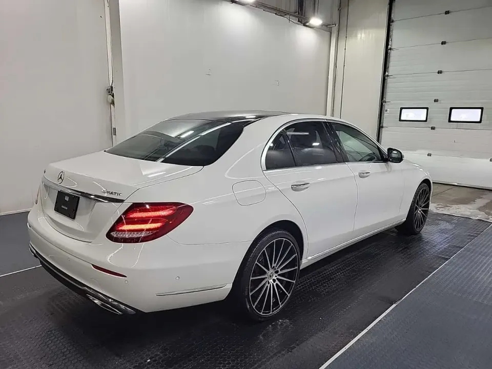 Mercedes-Benz 4dr Sdn 4matic E 400 2017