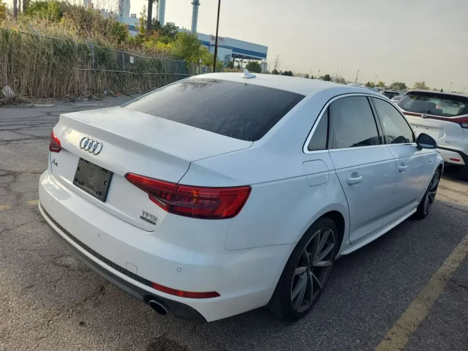 Audi A4 4dr Sdn Auto Quattro Progressiv 2017