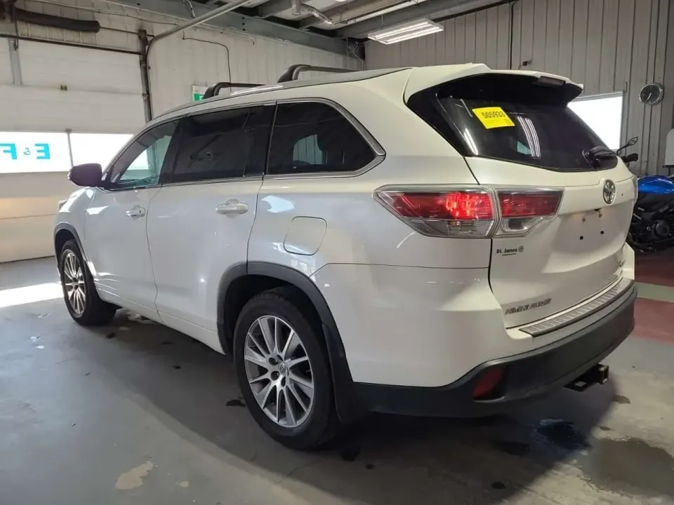 Toyota Highlander XLE 2014