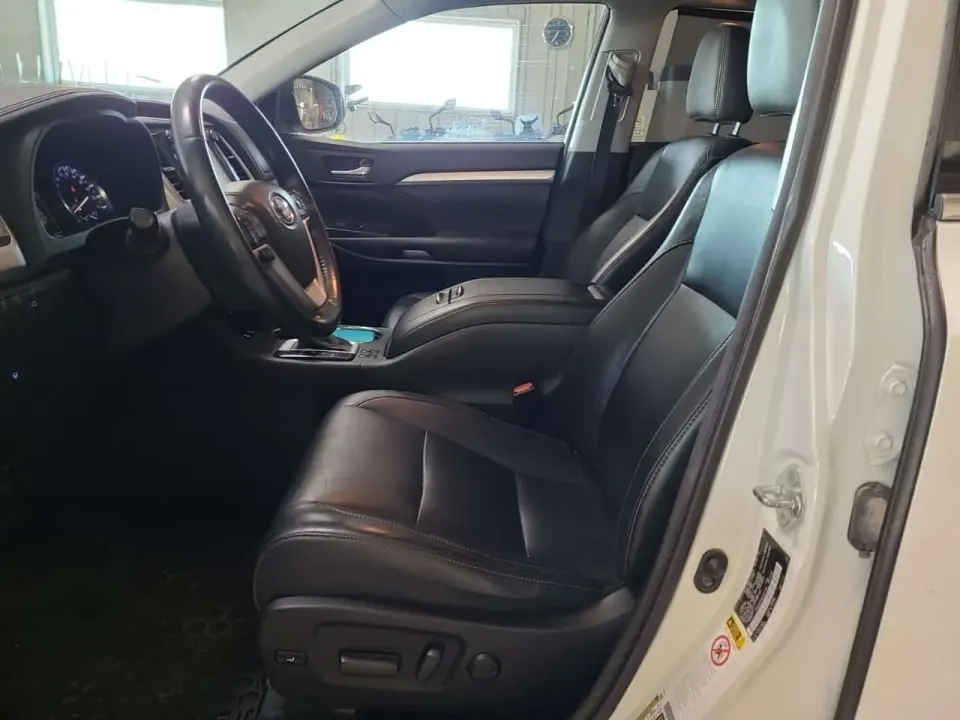 Toyota Highlander XLE 2014
