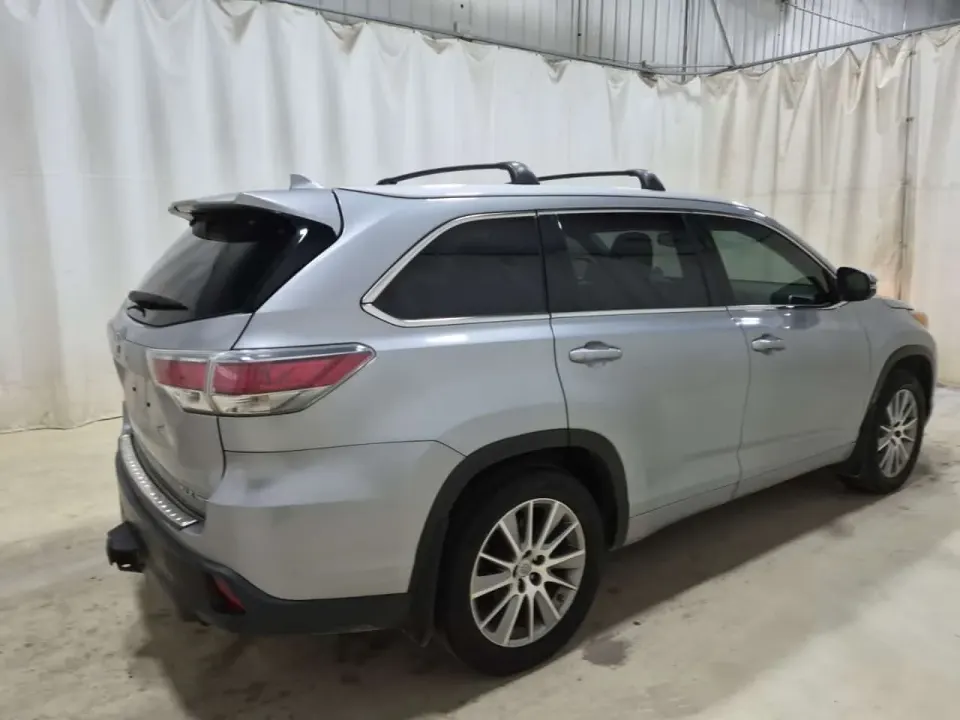 Toyota Highlander XLE 2015