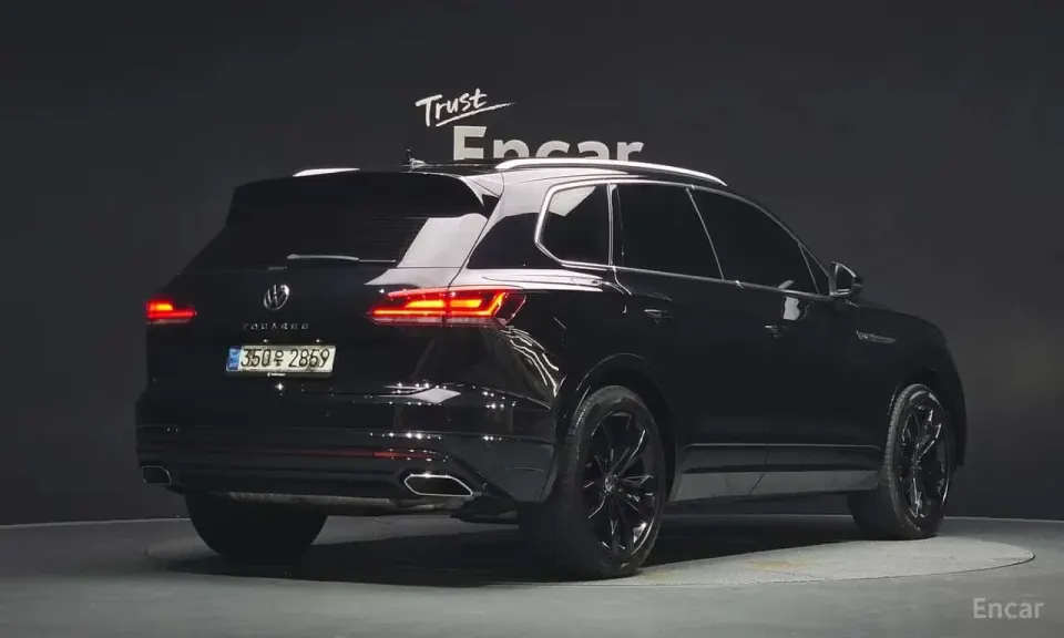 VW Touareg 3.0 TDI R-Line 2021