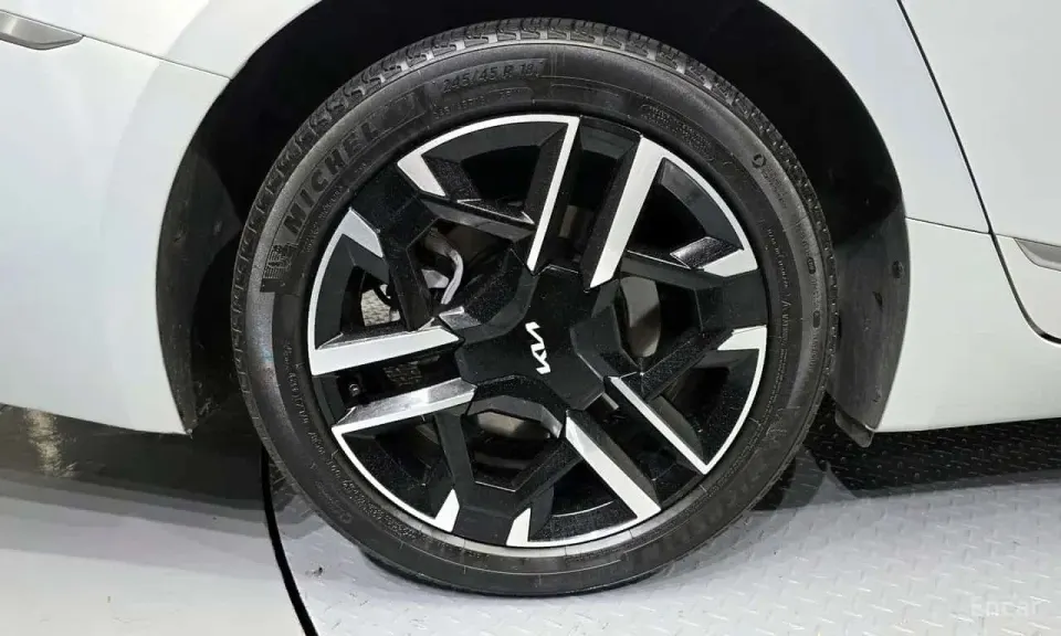 Kia K8 Noblesse 2025