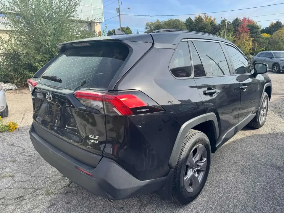 Toyota Rav4 XLE 2025