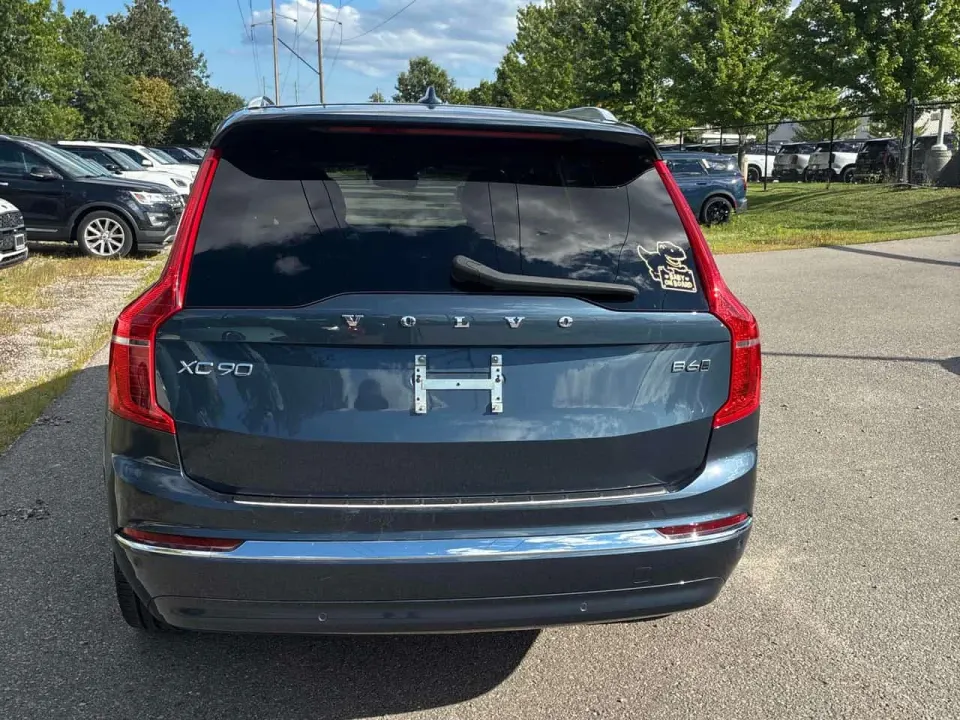 Volvo Xc90 Plus Theme 2023