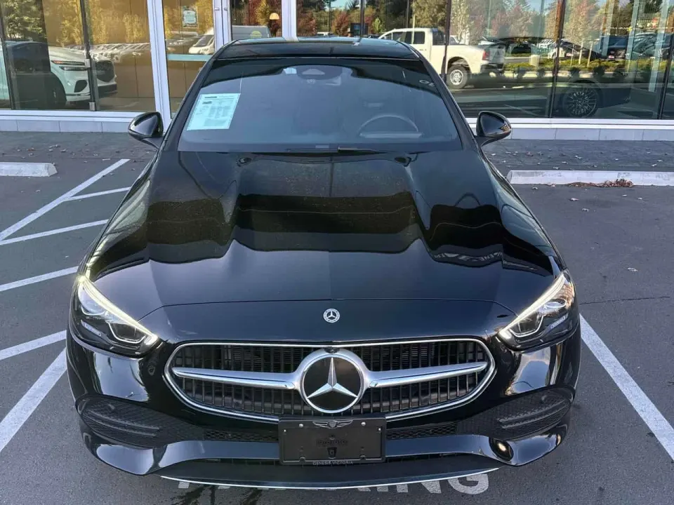 Mercedes-Benz C 300 2025