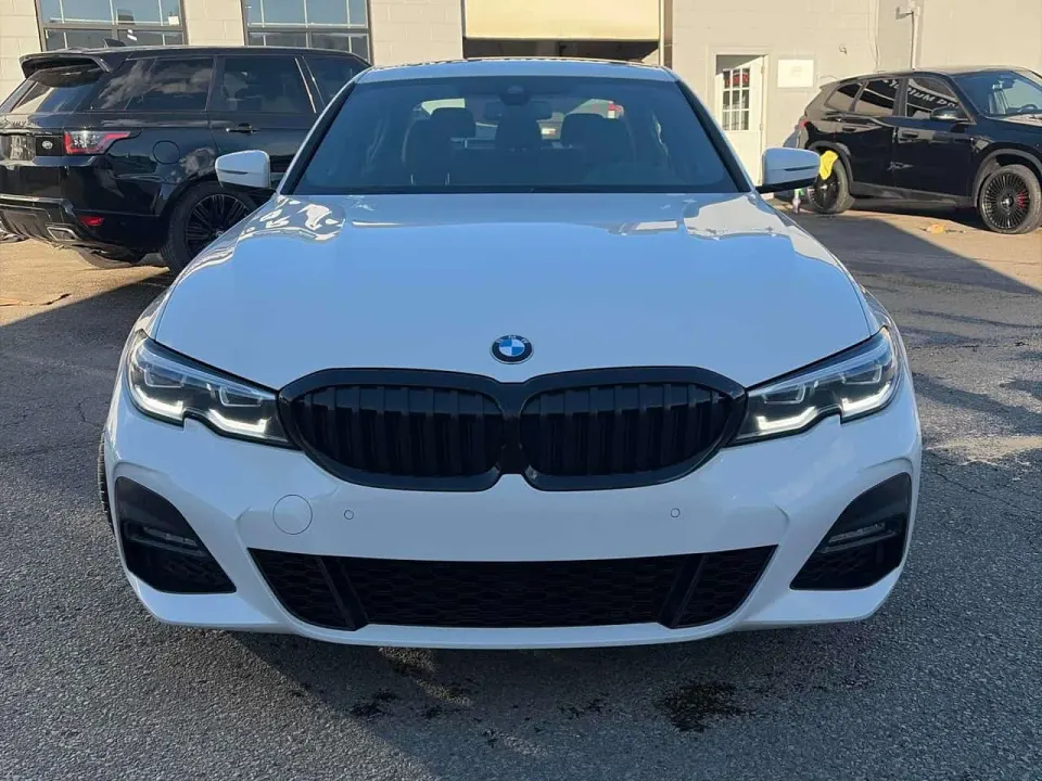 BMW 330i xDrive 2022