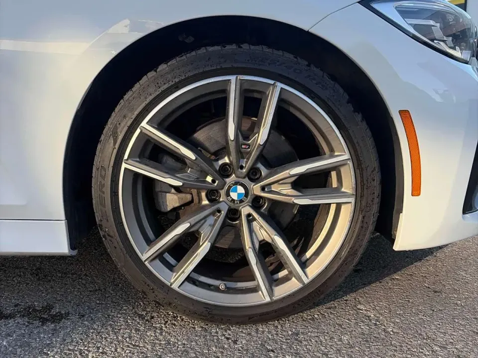 BMW 330i xDrive 2022