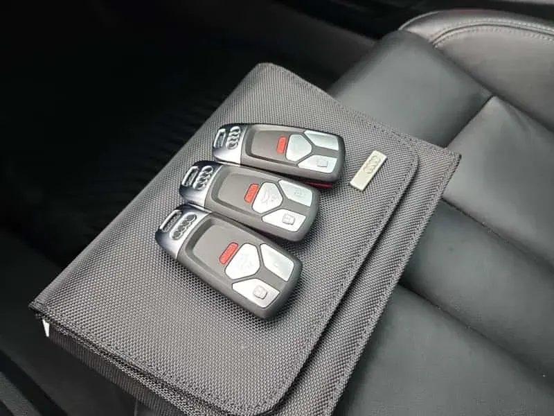 Audi A4 KOMFORT 2023