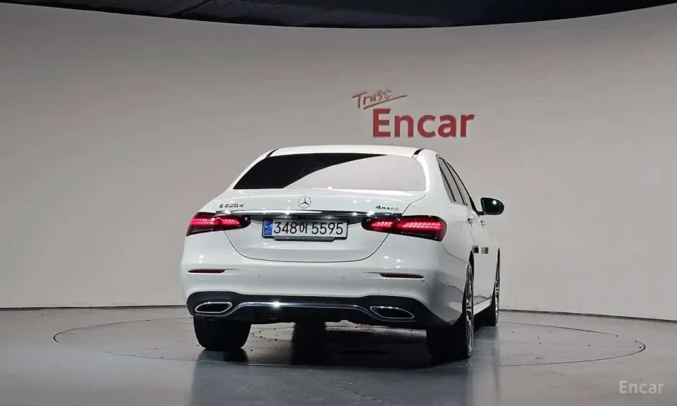 Mercedes-Benz E 220 E220d 4MATIC AMG Line 2020