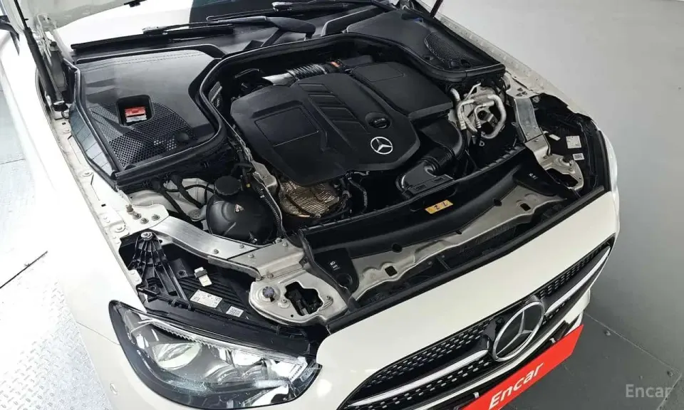 Mercedes-Benz E 220 E220d 4MATIC AMG Line 2020