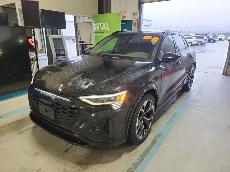 Audi E-Tron QUATTRO 2024