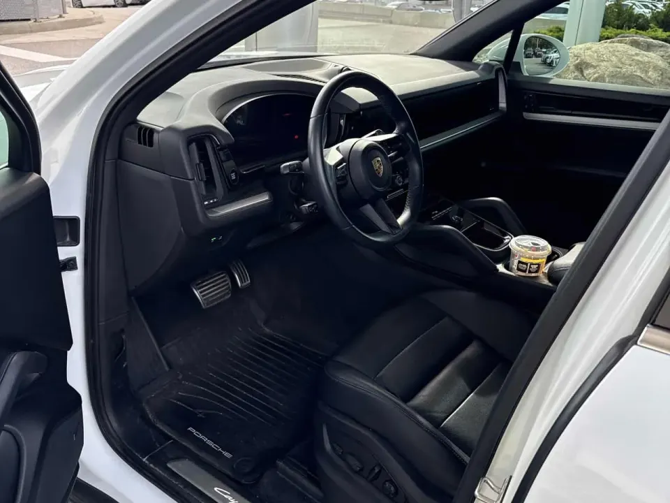 Porsche Cayenne AWD 2024