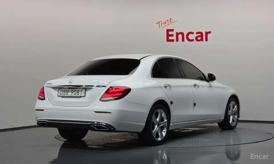 Mercedes-Benz E 220 E220d Avantgarde 2018