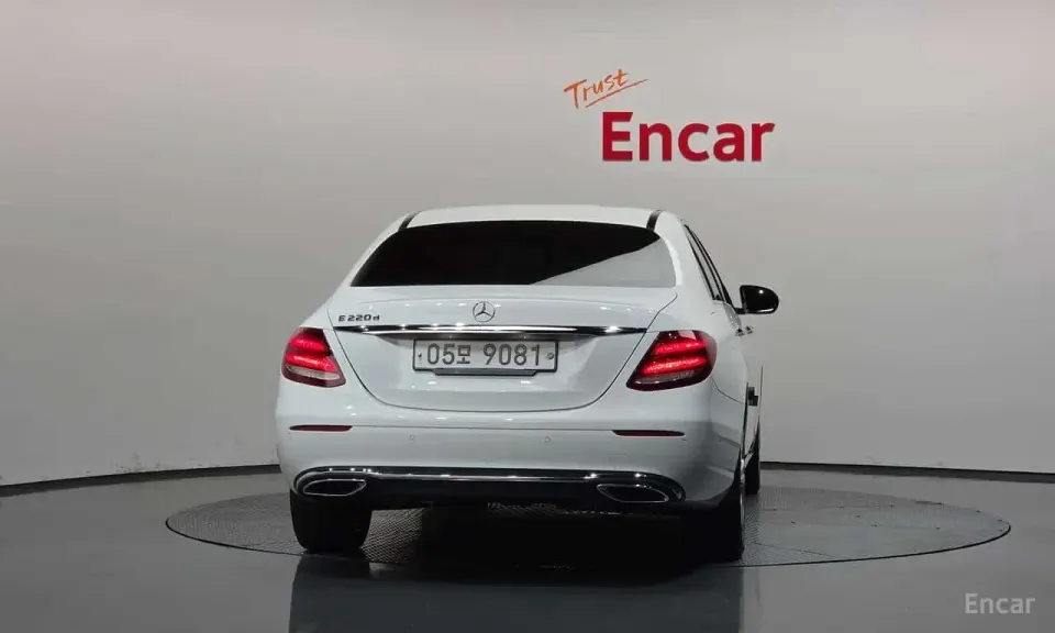Mercedes-Benz E 220 E220d Avantgarde 2018