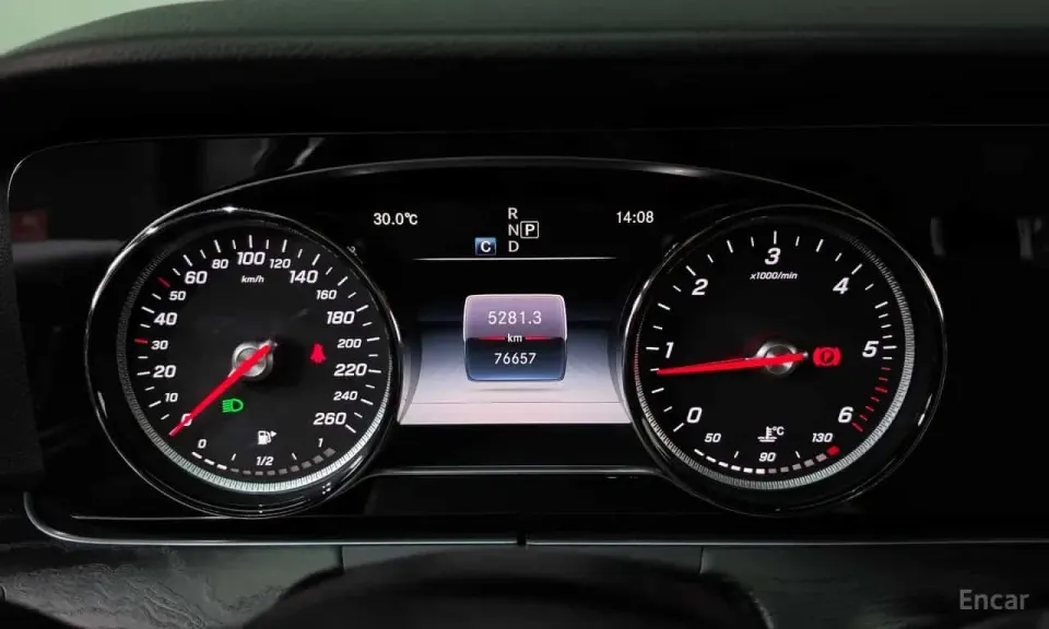 Mercedes-Benz E 220 E220d Avantgarde 2018