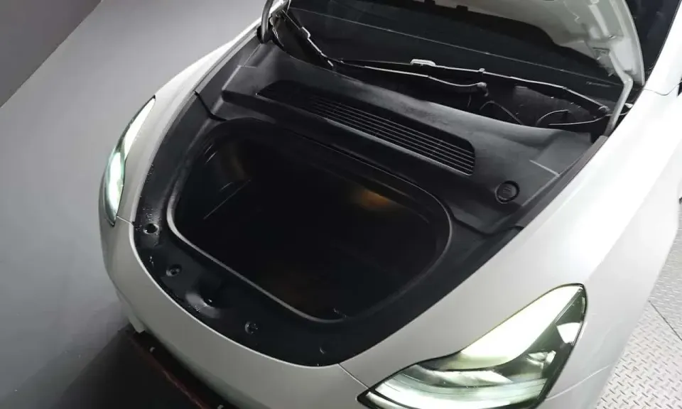 Tesla Model Y RWD 2023