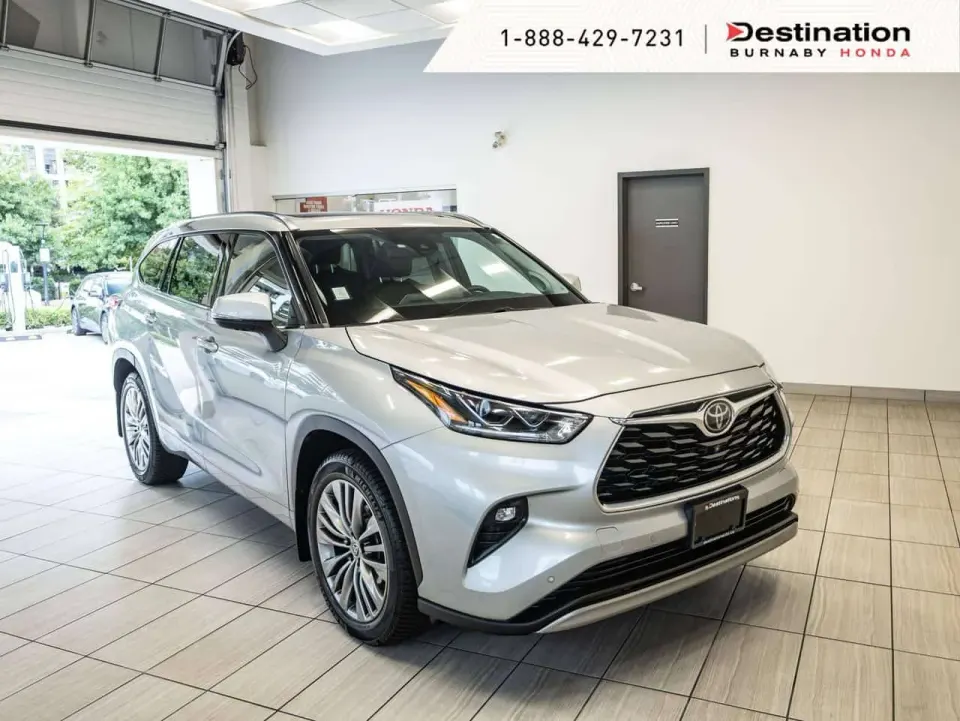Toyota Highlander 3.5 V6 PLATINUM PKG AWD - FULLY LOADED - 3 ROW LUXURY! 2020