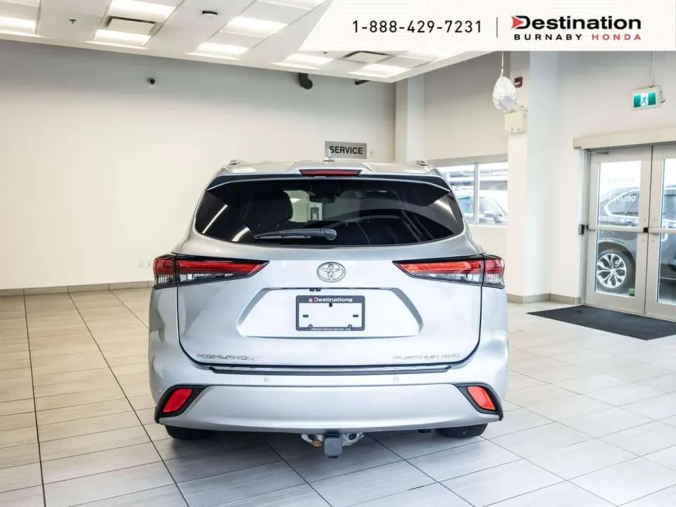 Toyota Highlander 3.5 V6 PLATINUM PKG AWD - FULLY LOADED - 3 ROW LUXURY! 2020