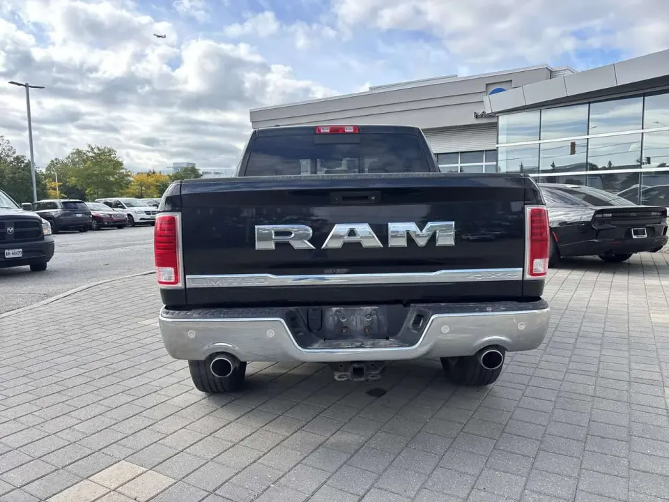Dodge RAM 1500 Limited | 4WD Crew Cab 140.5 | One owner, Well maintained Trade-in | Top-of-the-line 2017