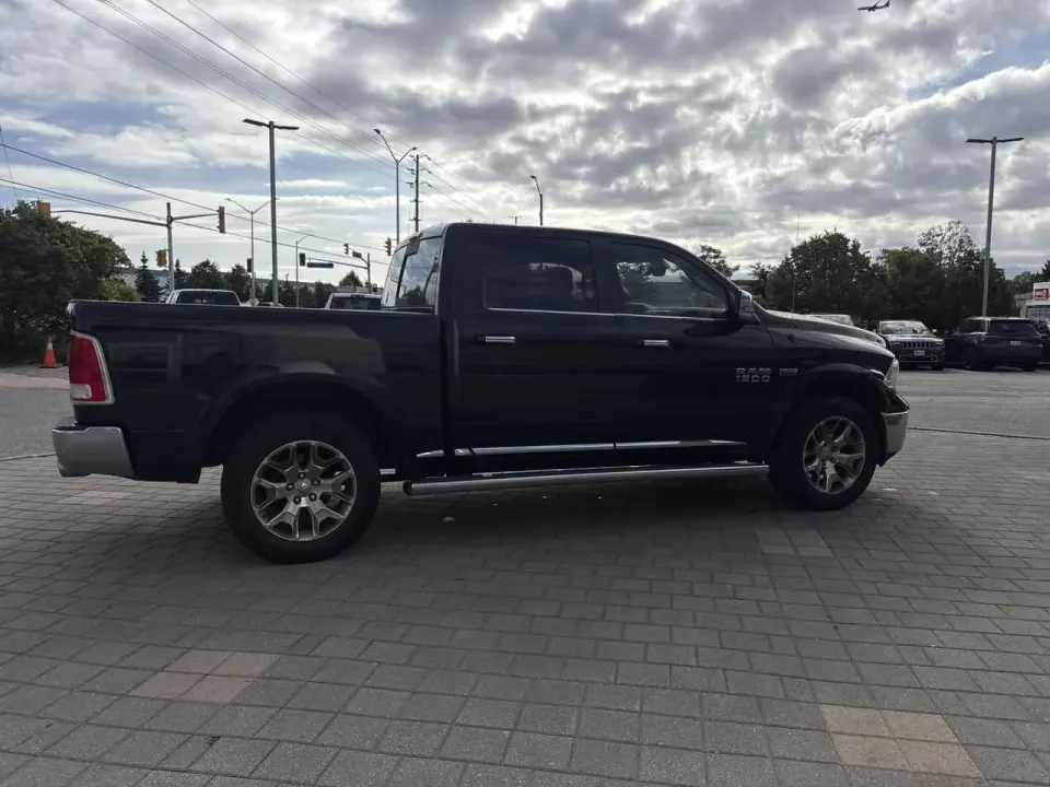 Dodge RAM 1500 Limited | 4WD Crew Cab 140.5 | One owner, Well maintained Trade-in | Top-of-the-line 2017