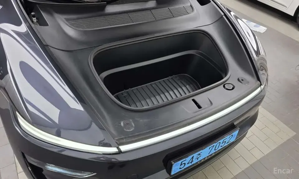 Tesla Model Y Premium Long Range AWD 2026