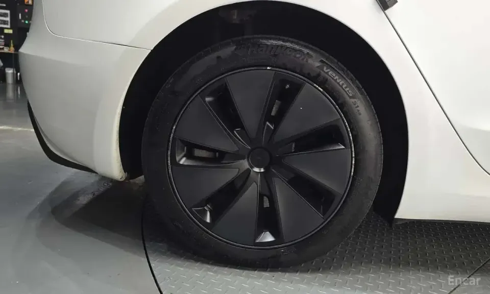 Tesla Model 3 RWD 2024