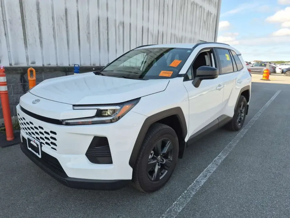 Toyota Rav4 LE AWD HYBRID 2026