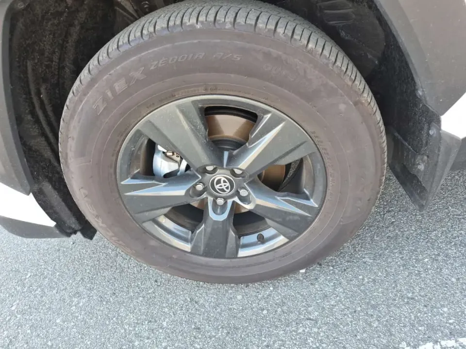 Toyota Rav4 LE AWD HYBRID 2026