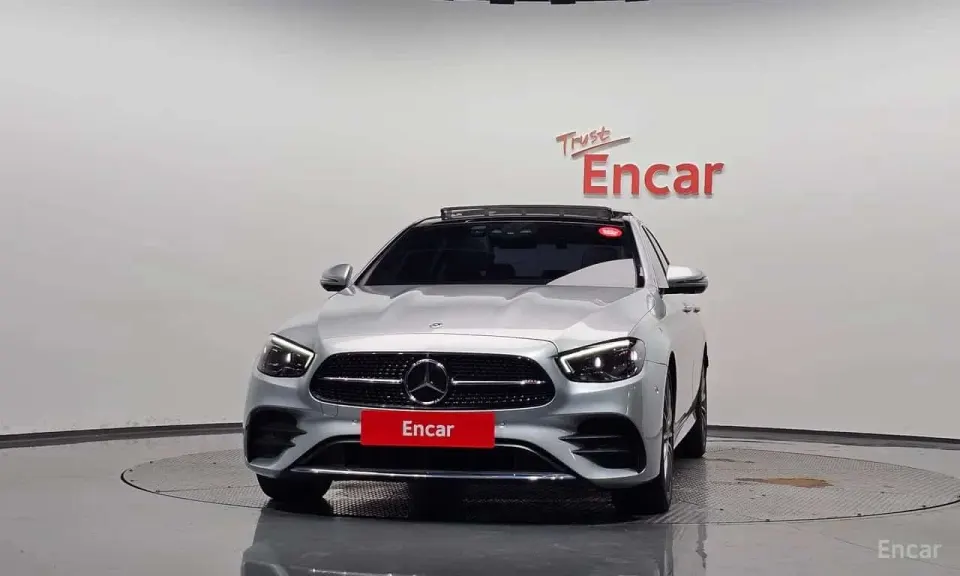 Mercedes-Benz E 350 E350 4MATIC AMG Line 2022
