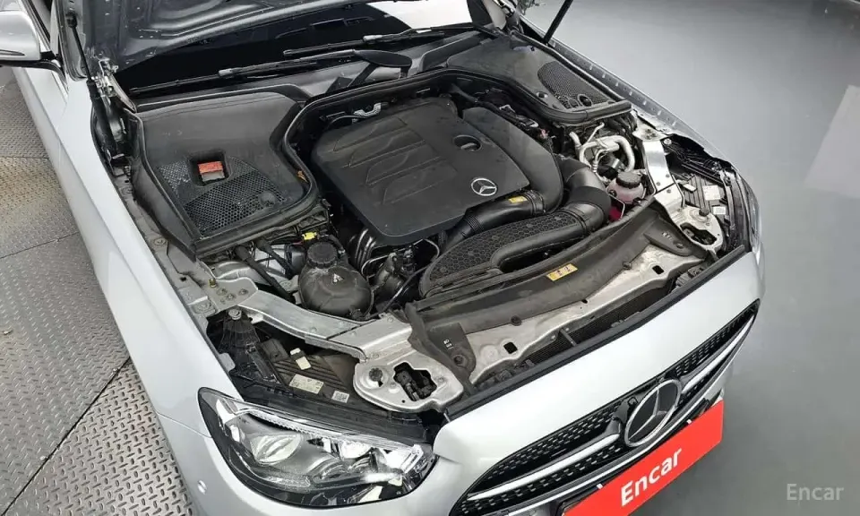 Mercedes-Benz E 350 E350 4MATIC AMG Line 2022