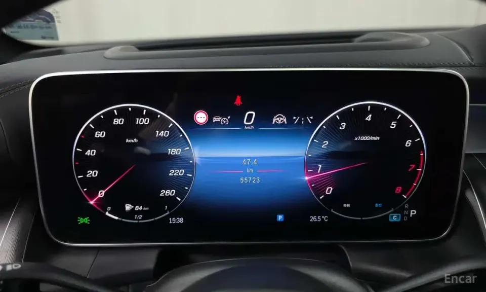 Mercedes-Benz GLC300 4MATIC AMG Line 2023