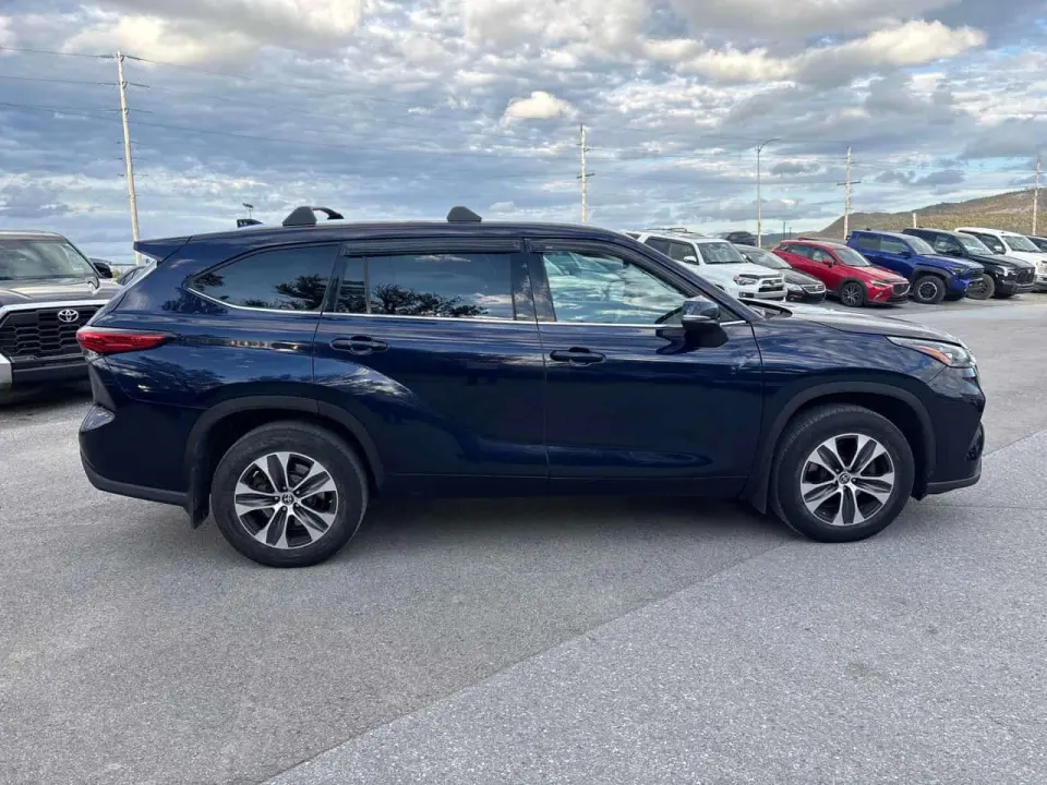 Toyota Highlander XLE 2021