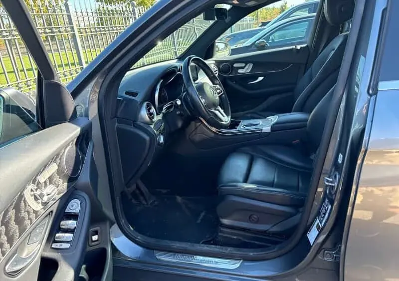 Mercedes-Benz GLC300 4MATIC 2022