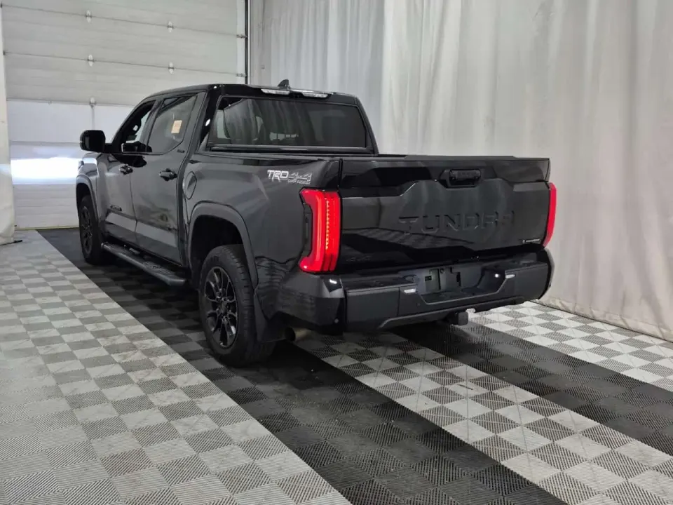 Toyota Tundra LIMITED HYBRID CREW CAB SHORT BED 2025