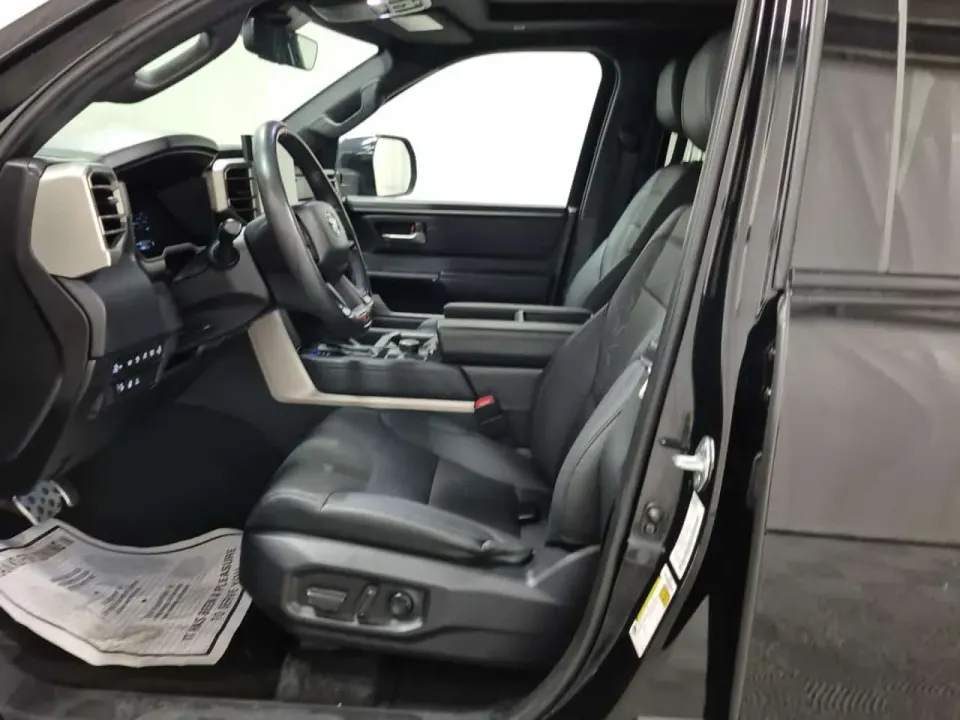 Toyota Tundra LIMITED HYBRID CREW CAB SHORT BED 2025
