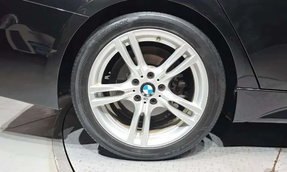 BMW 330i M Sport Shadow 2018