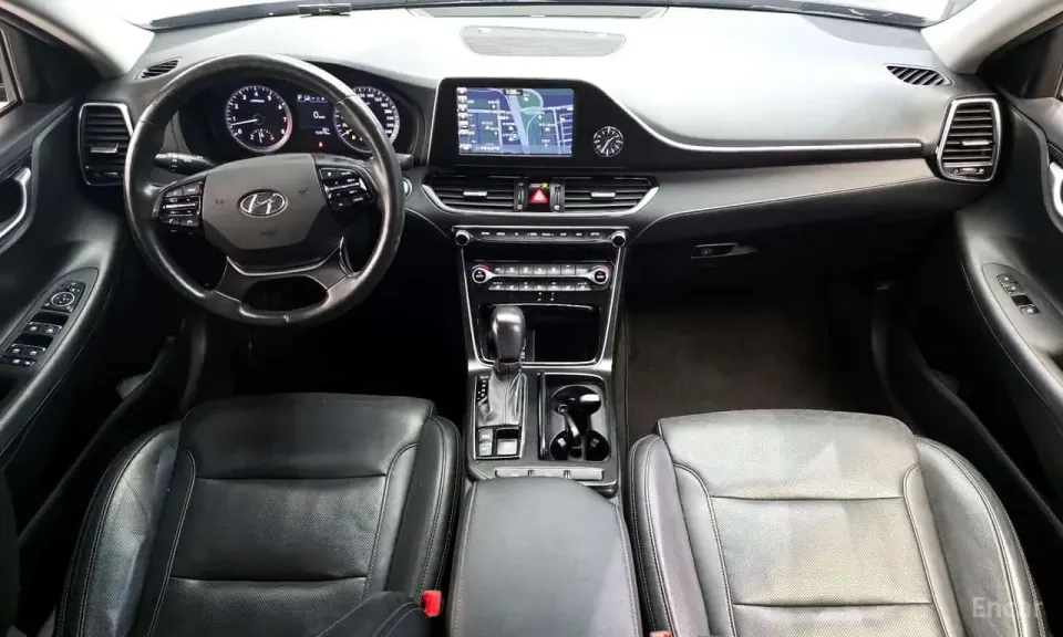 Hyundai Grandeur 3.0 LPi Modern (Rental Car) 2017