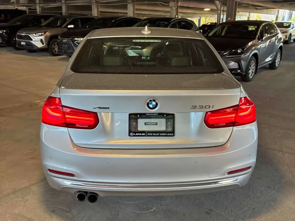 BMW 330i xDrive 2017