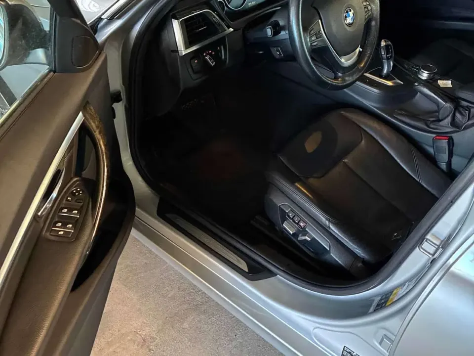 BMW 330i xDrive 2017