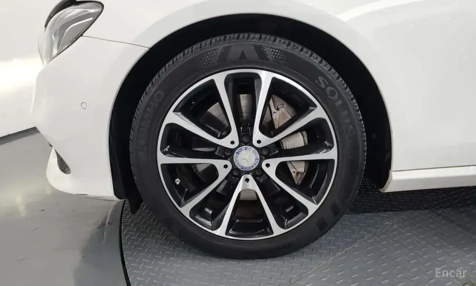 Mercedes-Benz E 300 E300 Avantgarde 2016