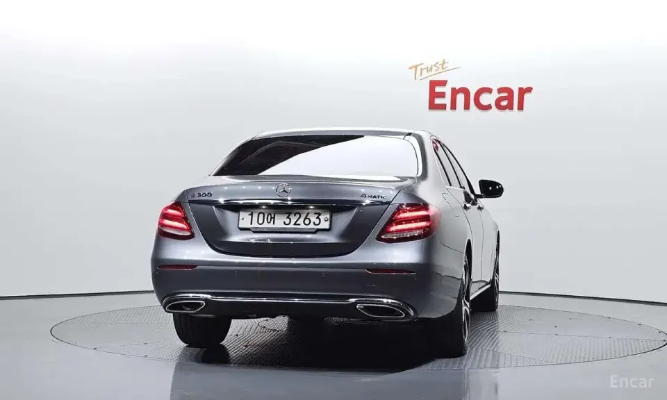 Mercedes-Benz E 300 E300 4MATIC Avnatgarde 2018
