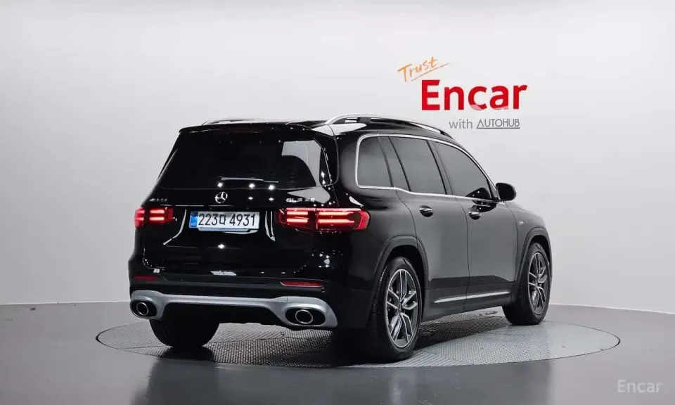 Mercedes-Benz AMG GLB35 4MATIC 2025