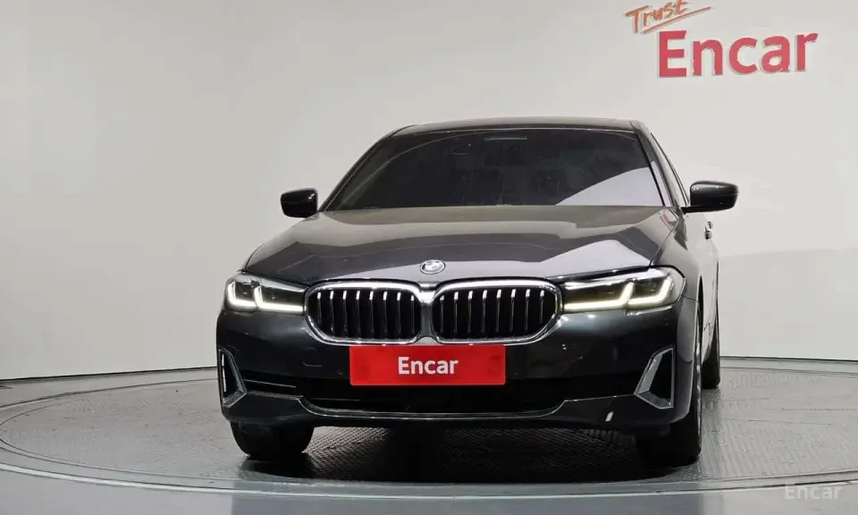BMW 530i Luxury 2022