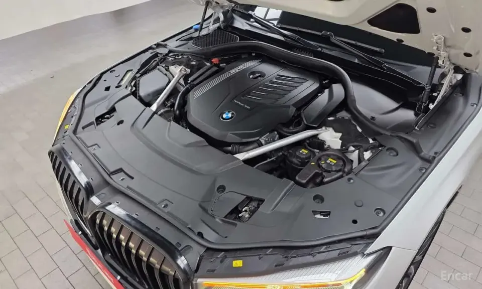 BMW 740Li xDrive M Sport Package 2022