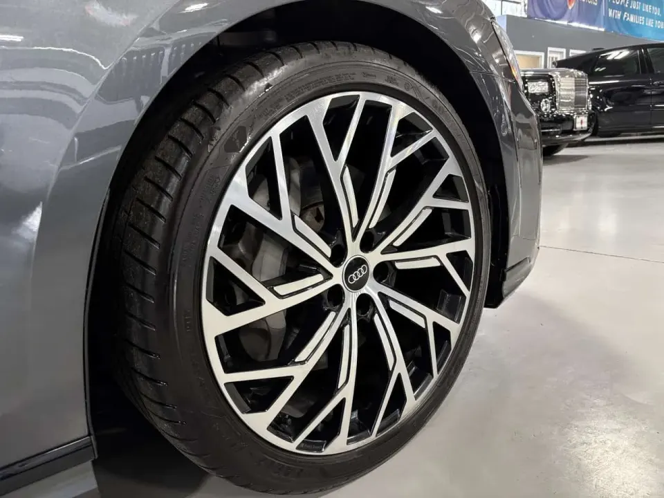 Audi 55 TFSI A8L|S-LINE|QUATTRO|NAV|3DCAM|BANGOLUFSEN|WOODTRIMS 2022