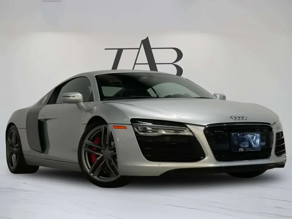 Audi R8 MANUAL | B&O | NAV PKG 2014