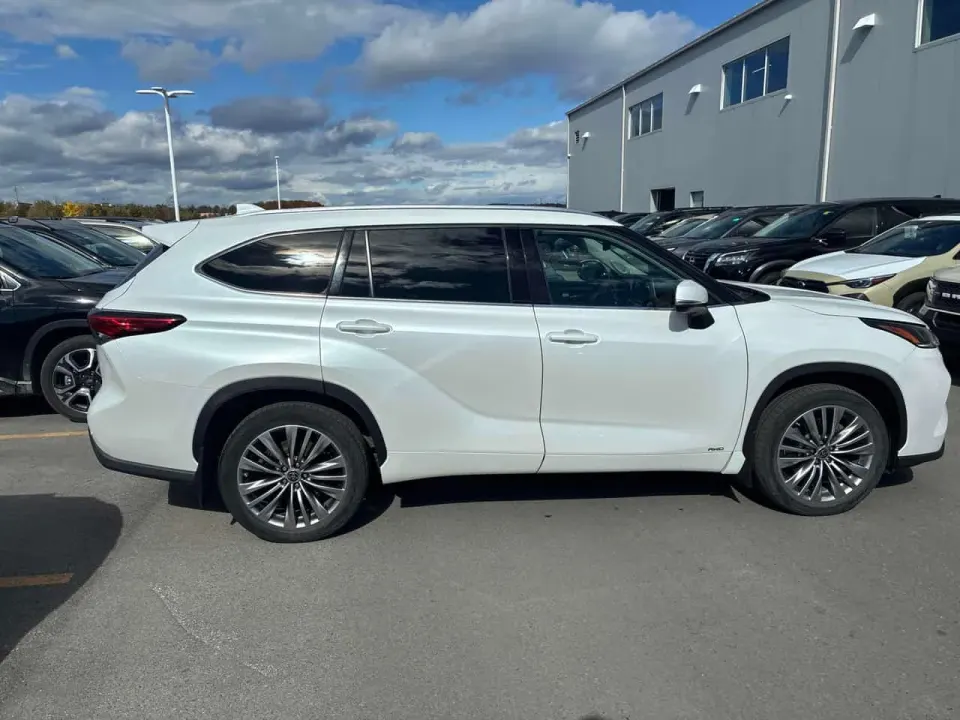 Toyota Highlander Hybrid Limited 2022